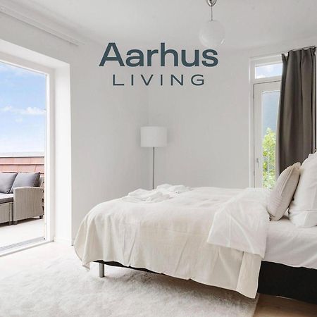 Grand Penthouse Suite With Private Rooftop Terrace 오르후스 외부 사진