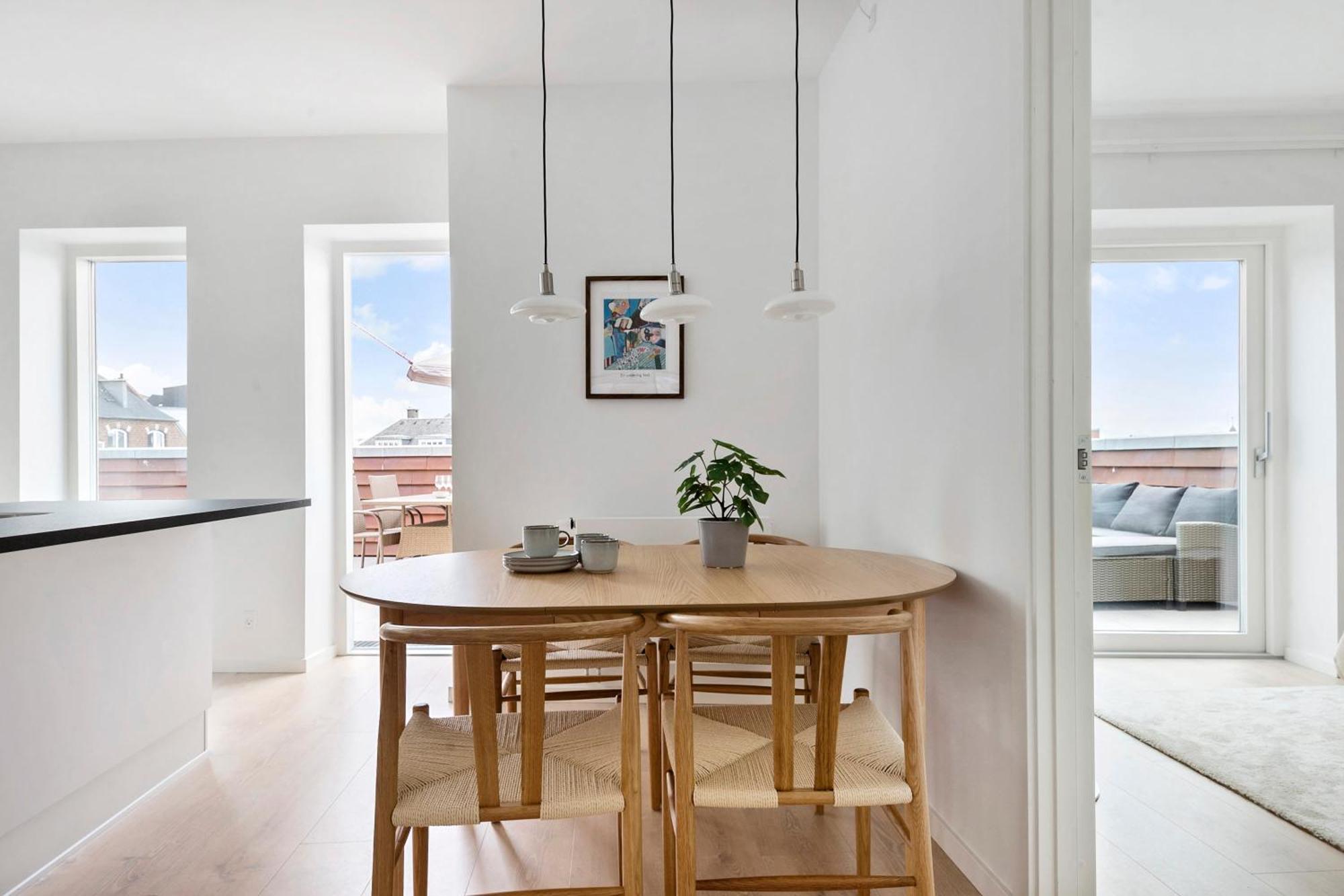 Grand Penthouse Suite With Private Rooftop Terrace 오르후스 외부 사진