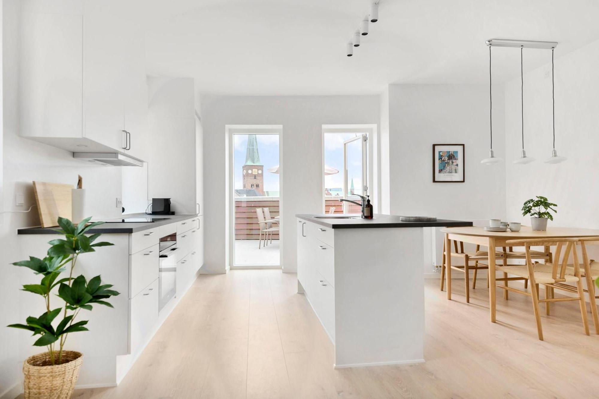 Grand Penthouse Suite With Private Rooftop Terrace 오르후스 외부 사진
